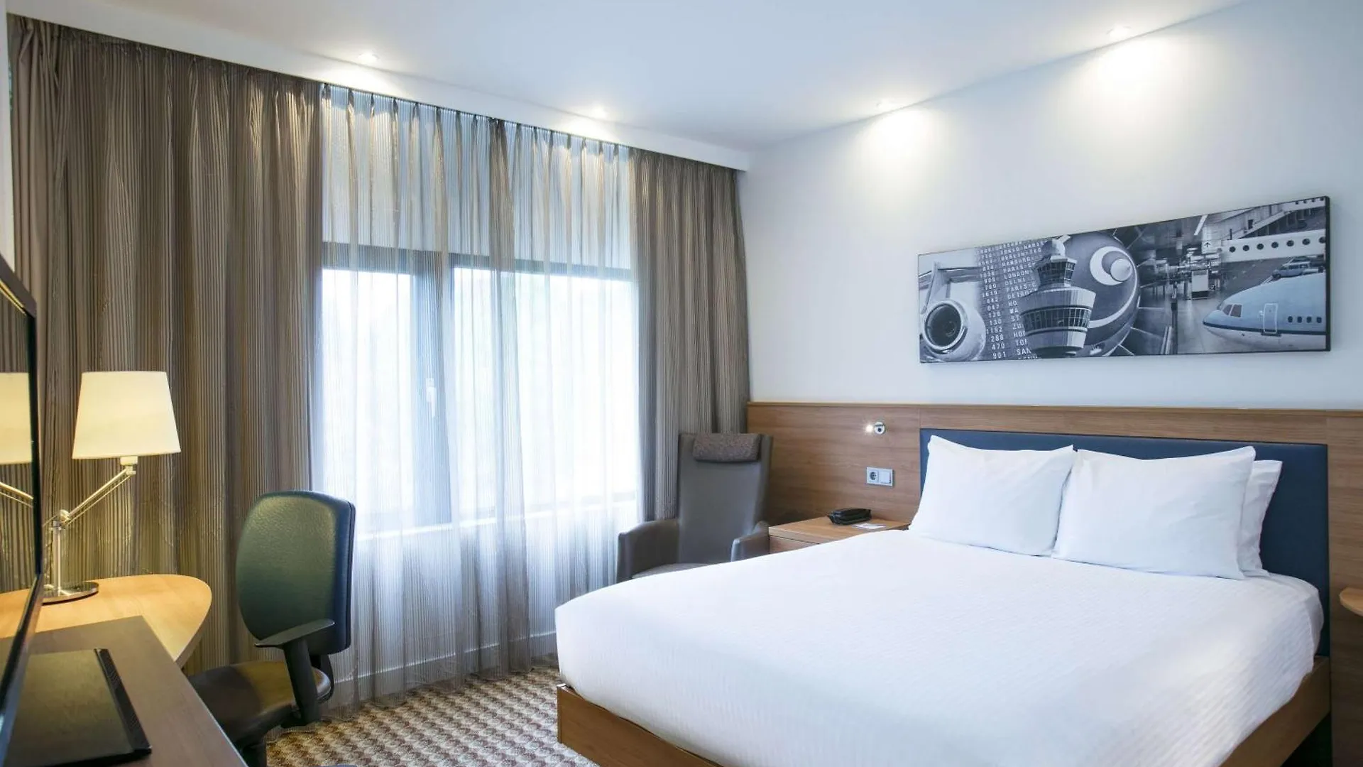 מלון הופדורפ Hampton By Hilton Amsterdam Airport Schiphol