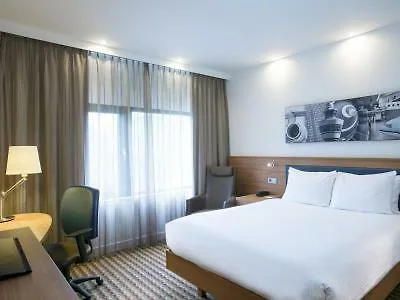 ****  מלון הופדורפ Hampton By Hilton Amsterdam Airport Schiphol הולנד