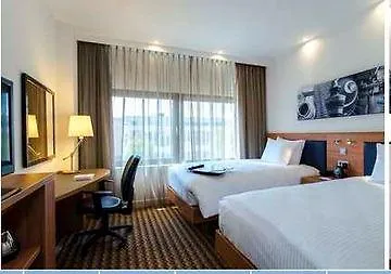 ****  מלון הופדורפ Hampton By Hilton Amsterdam Airport Schiphol הולנד