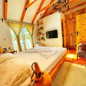  Bed & Breakfast House 1960 Albánie